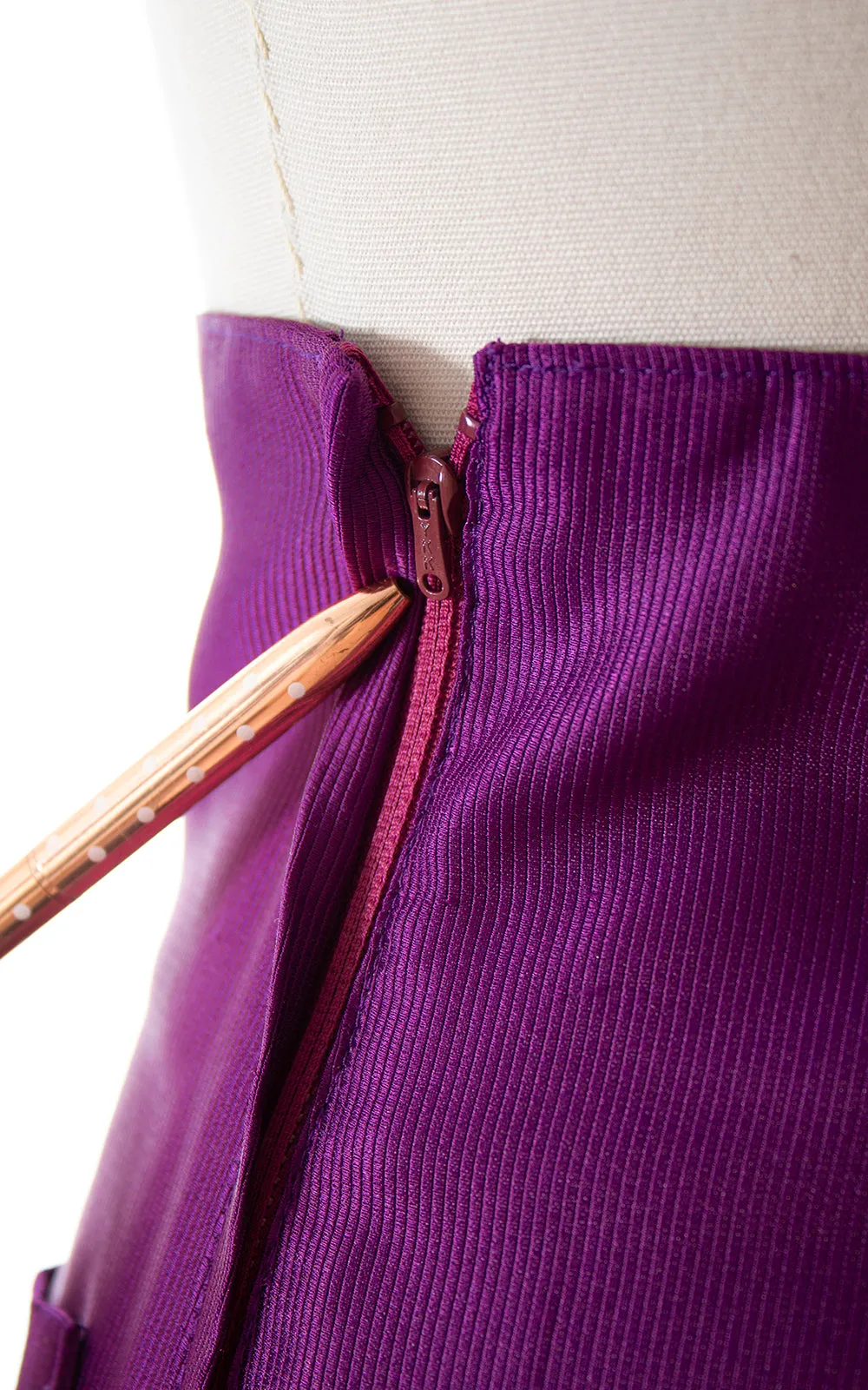 1970s Extra High Waisted Magenta Dress Pants | medium