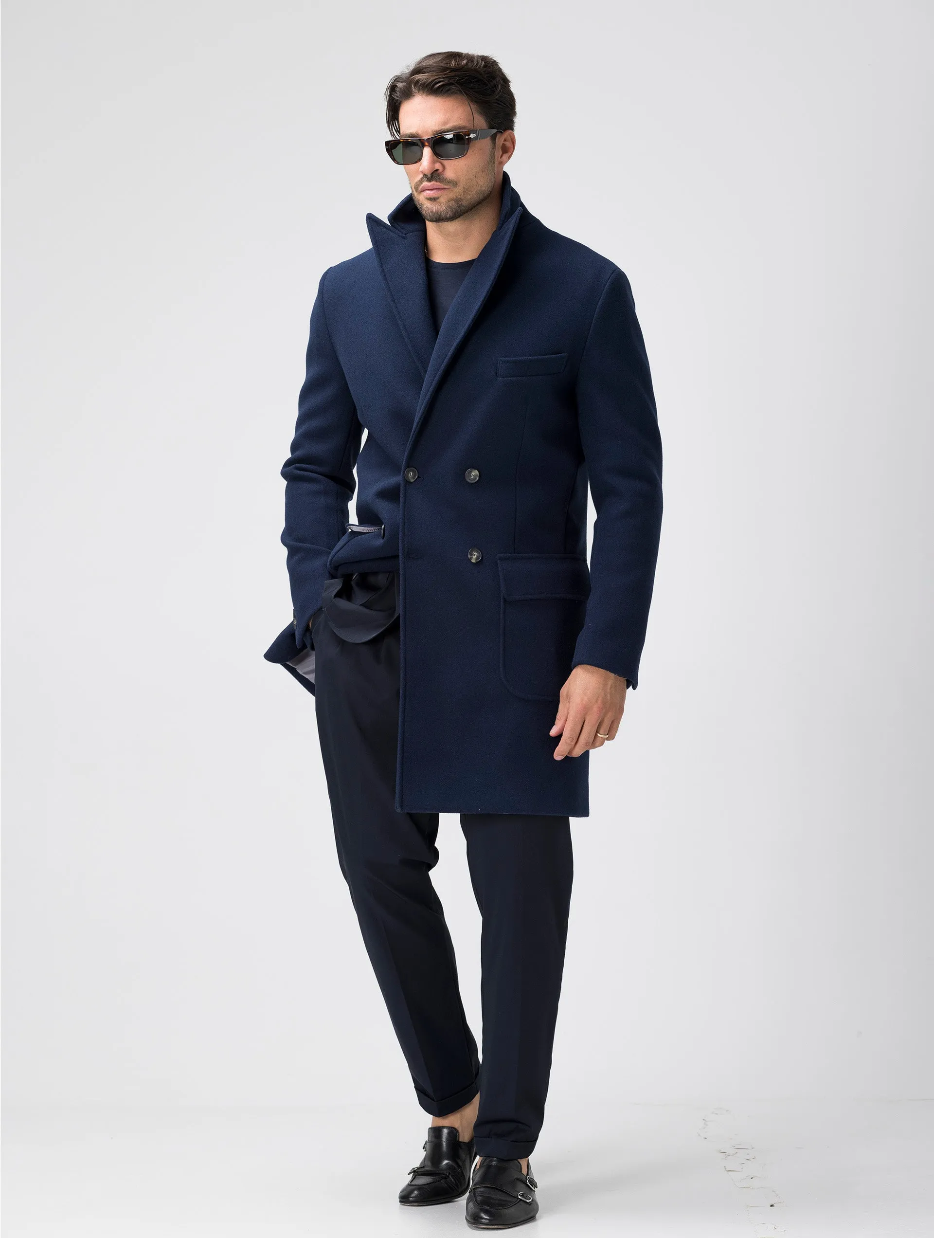 REMY DOUBLE BREASTED COAT IN BLUE NAVY