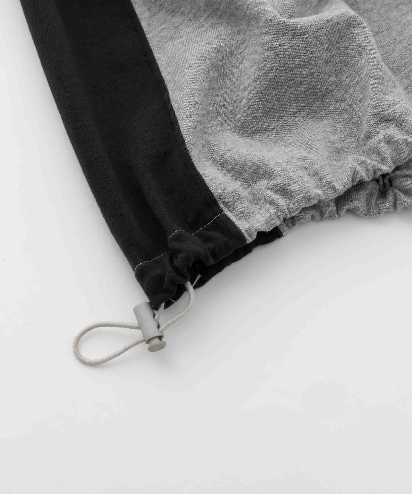 SEA SMC V-NECK OVERSIZED PULLOVER