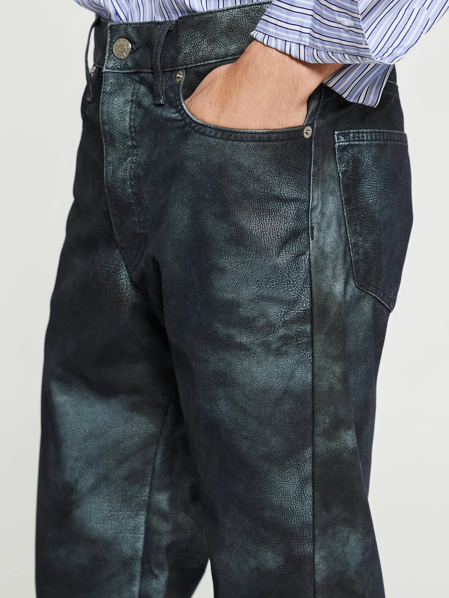 Straight Twist Nubuk Jeans in Navy Washed